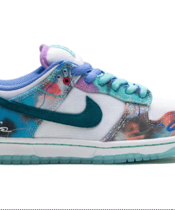 SB Dunk 'Bleached Aqua'